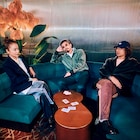 ZEN-LA-ROCK×G.RINA×鎮座、adidasセットアップのメインビジュアルに