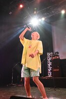 ゲストとして登場したBIKKE（TOKYO No.1 SOUL SET、Nathalie Wise）。（撮影：浦田大作）