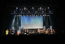 hy4_4yhとお世話になってる皆様。（撮影：浦田大作）