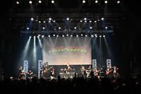 hy4_4yh、氣志團、竹原ピストル、RHYMESTERによる忌野清志郎セッションの様子。（撮影：浦田大作）