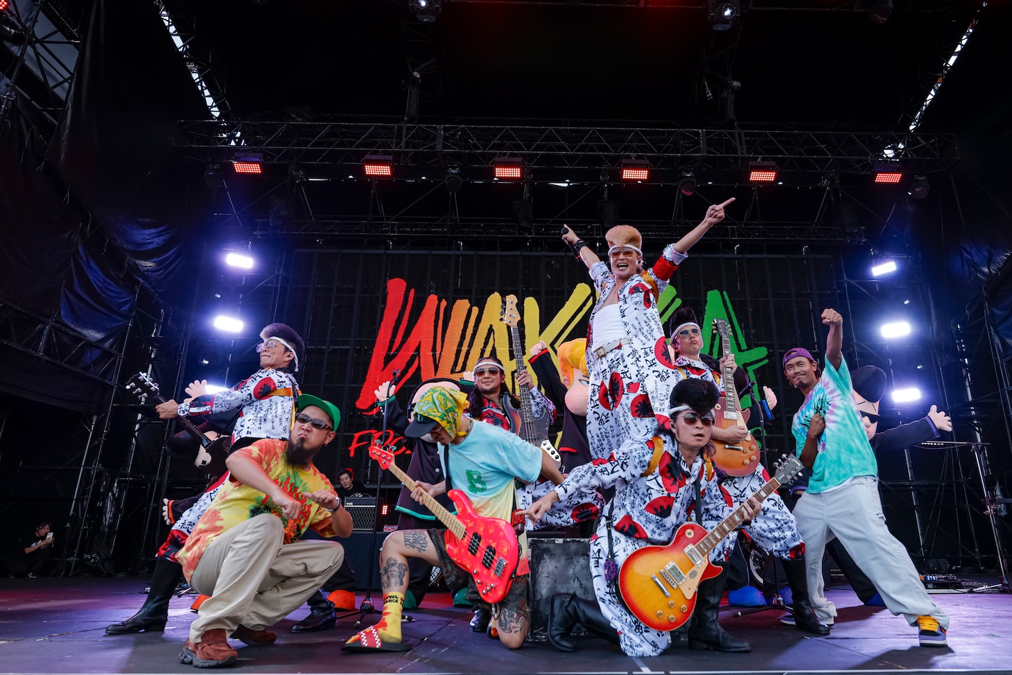 氣志團とWANIMAのコラボレーションの様子。（Photo by SARU［SARUYA AYUMI］）