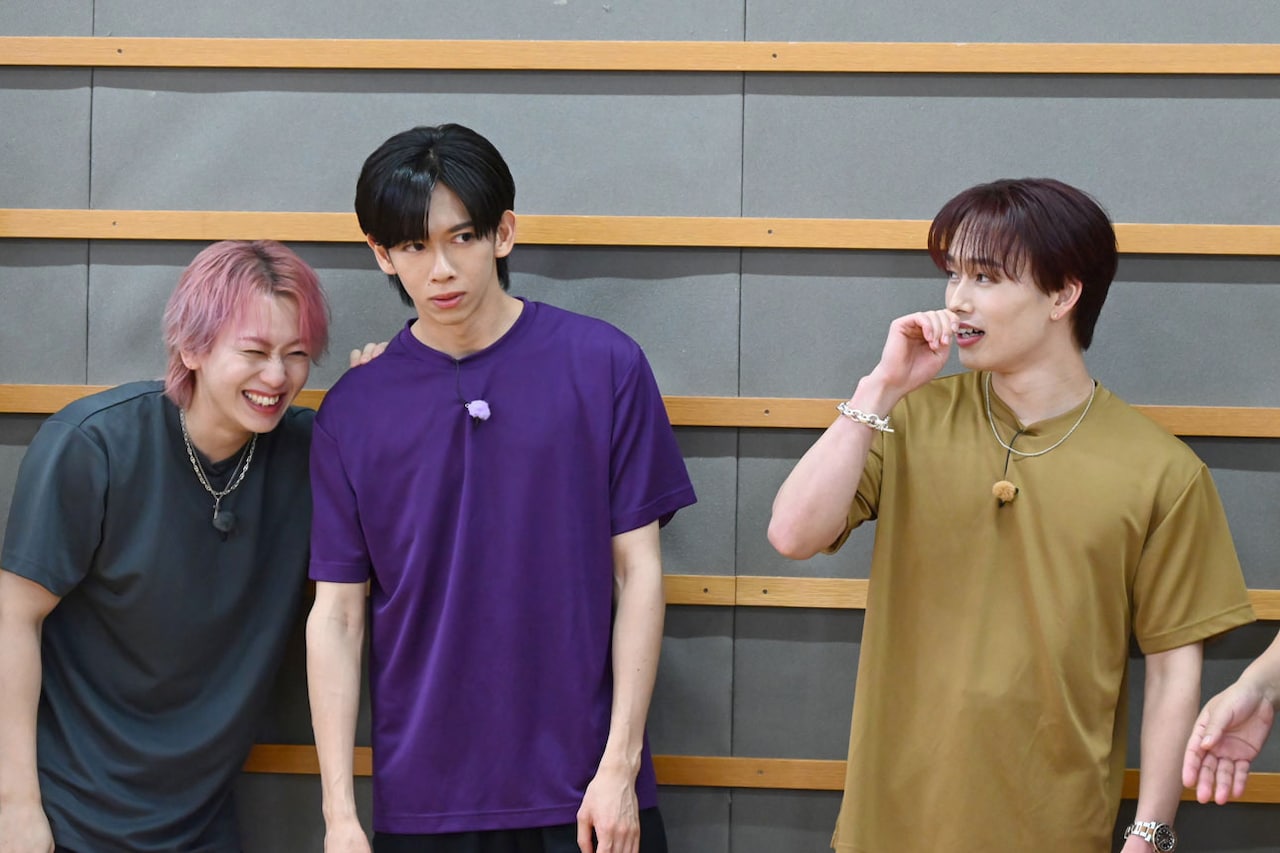 左からシューヤ、リョウガ、マサヒロ。 - スタジオに響くタクヤの