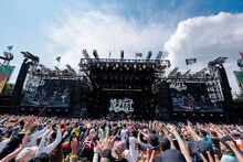 10-FEETのステージの様子。（Photo by SARU［SARUYA AYUMI］）