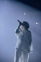 アンコールでのano。（撮影：横山マサト）