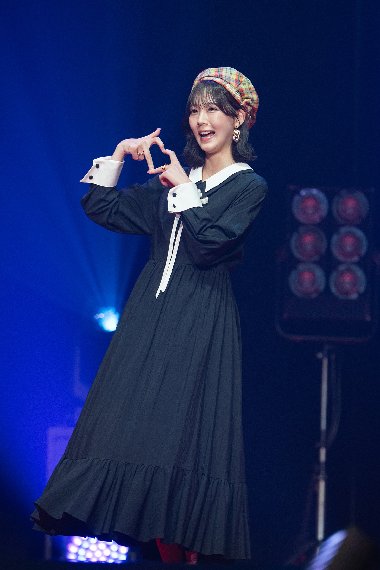 「Zipper」ファッションショーに登場した古松華（my fav）。