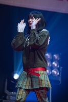 「Zipper」ファッションショーに登場した泉いろは（HIGH SPIRITS）。