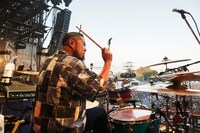 FUJI（Dr, Cho / WANIMA）（Photo by Yukihide "JON..." Takimoto）