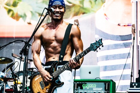 KO-SHIN（G, Cho / WANIMA）（Photo by Yukihide "JON..." Takimoto）