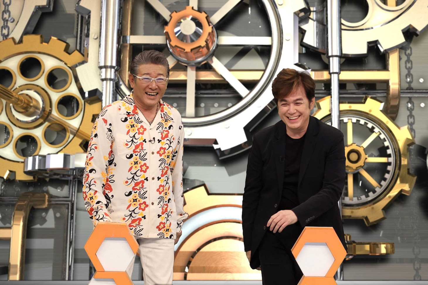 左から布川敏和、植草克秀。©フジテレビ