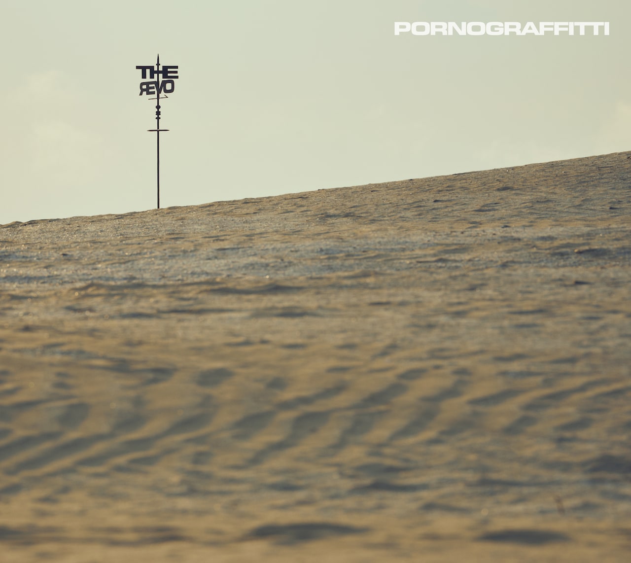 ポルノグラフィティ「THE REVO」初回生産限定盤ジャケット