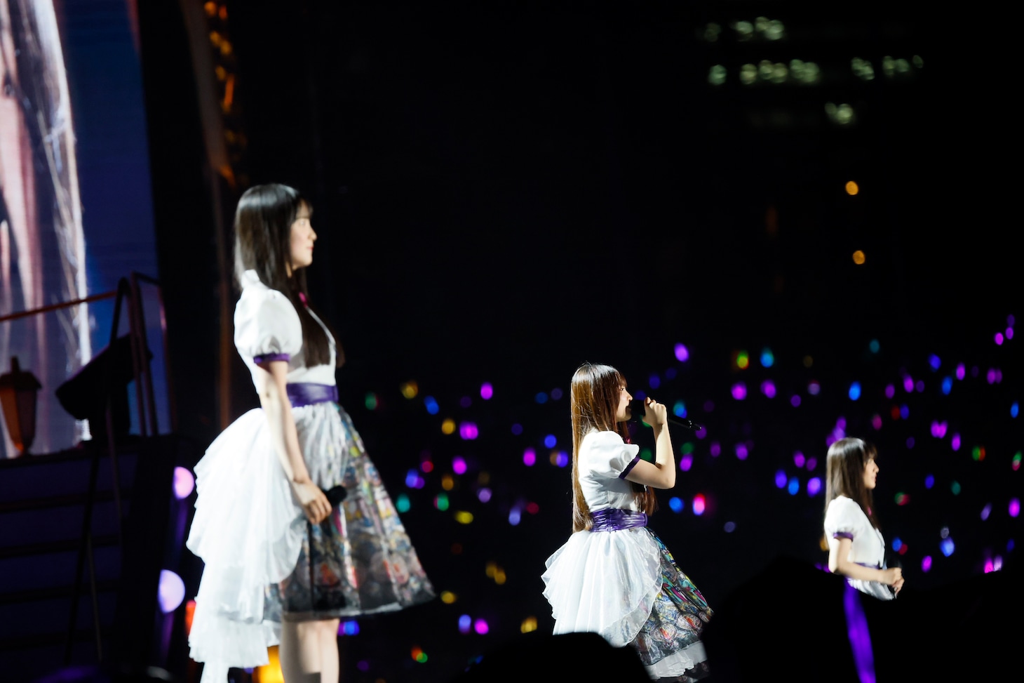 左から鈴木佑捺、森平麗心、海邉朱莉。（Photo by 鈴木健太［KENTA Inc.］）
