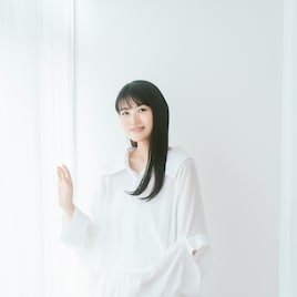 早見沙織がパシフィコ横浜で歌手デビュー10周年ライブ開催、抽選会もあるグッズラインナップ公開