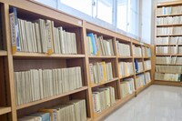 CDスペースの奥には楽譜も。