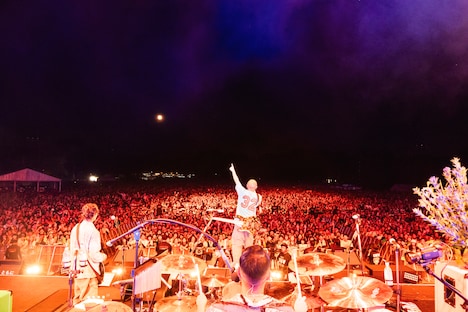 WANIMAのステージの様子。（Photo by Yukihide JON…Takimoto）