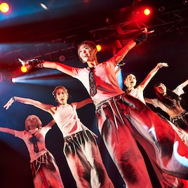 ダンス&ボーカルグループELSEEがメジャーデビュー、Giga&TeddyLoid提供曲で