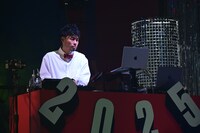 熊井吾郎（MPC, DJ）（撮影：岸田哲平 / 小山美里）