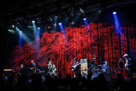 「HIROYUKI TAKAMI With You 30th Anniversary Billboard Live」神奈川公演の様子。（撮影：田中和子）