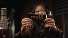 中森明菜が登場する「Melody of meiji」動画より。