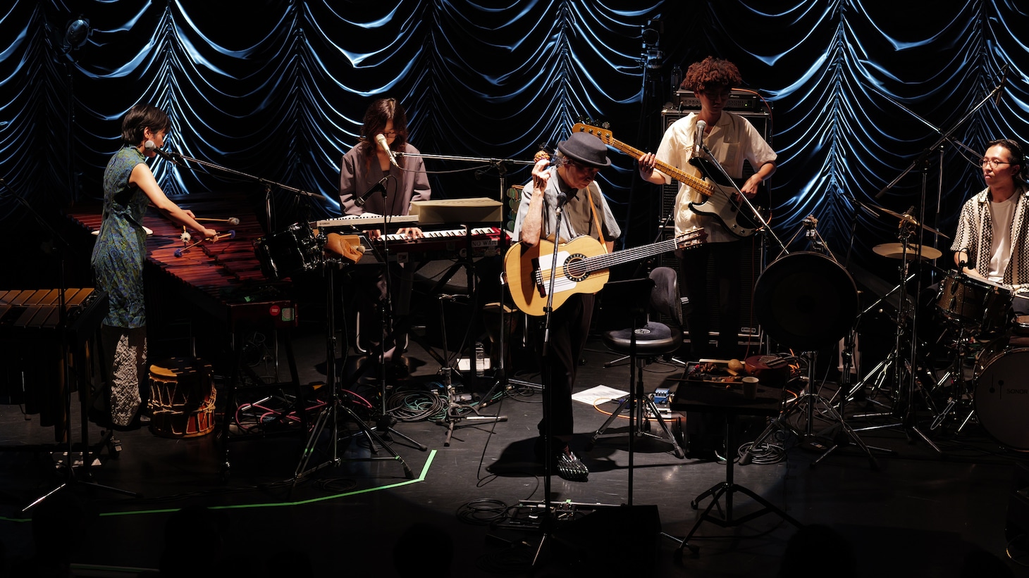 細野晴臣「Haruomi Hosono - I’m back from London!」の様子。