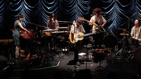 細野晴臣「Haruomi Hosono - I’m back from London!」の様子。