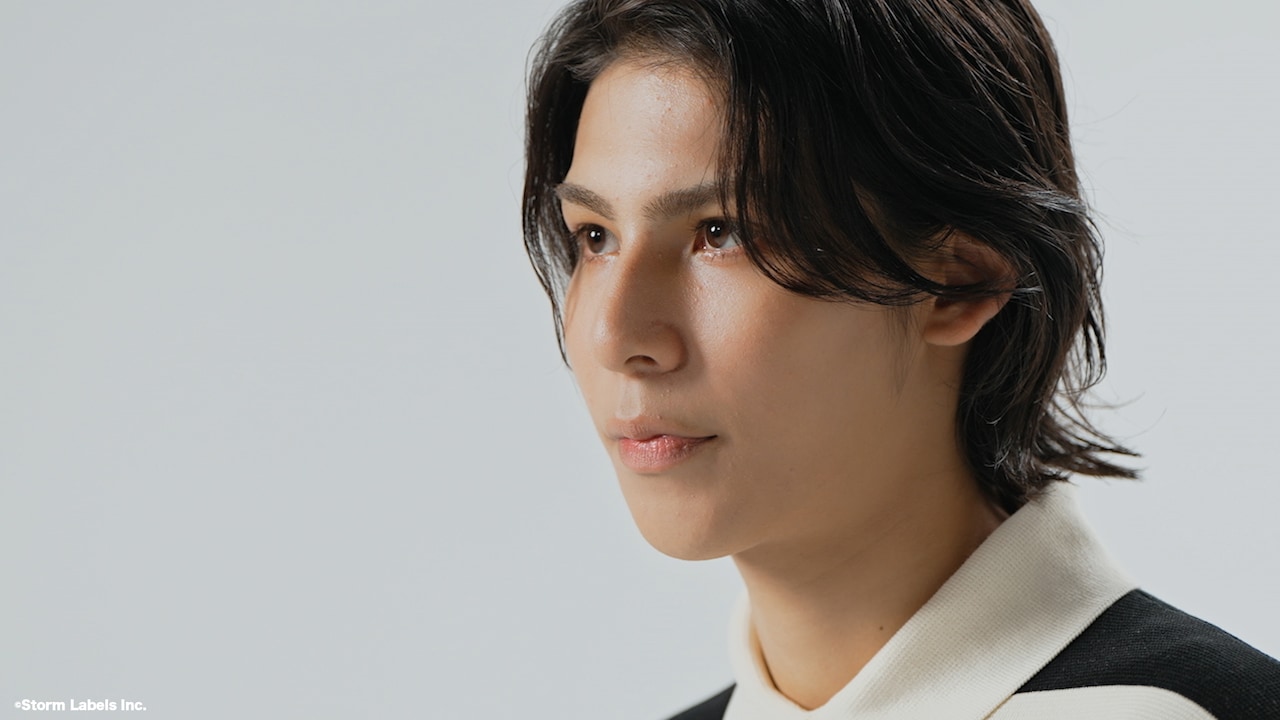 「RAUL:ON THE RUNWAY」より。©Storm Labels Inc.