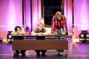10日夜公演で罰ゲームが確定したタクヤ、シューヤ、ユーキのBチーム。(撮影:米山三郎)