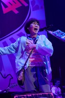 踊る宍戸美和公、（撮影：広川智基）