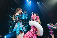 左からめあり、ねるん。（Photo by ike）