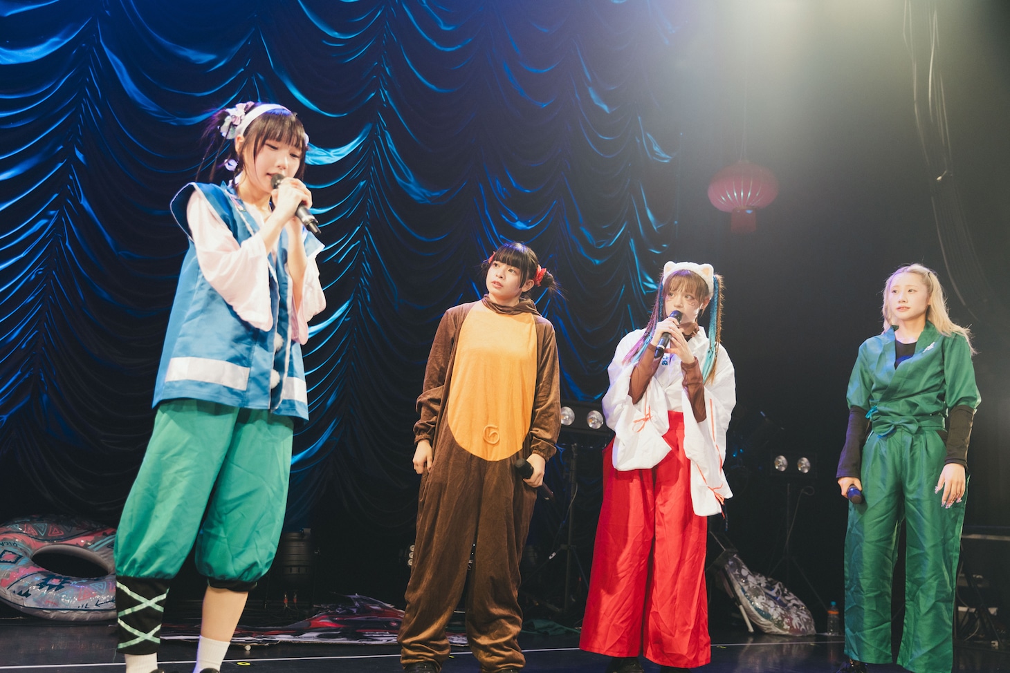 左から、らき太郎（らき）、猿（まこと）、犬（めあり）、キジ（なに）。（Photo by ike）