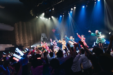 ゆるめるモ!「もんもっちゃい夏あーっ!」東京キネマ倶楽部公演の様子。(Photo by ike)