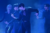 ショーケースでのパフォーマンスの様子。