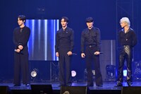 左からユンホ、ソンファ、サン、ヨサン。