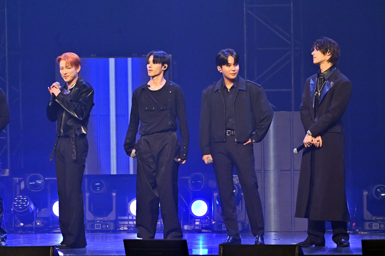 左からホンジュン、ウヨン、ジョンホ、ミンギ。 - ATEEZがひさ
