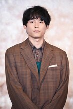 緊張の面持ちの松村北斗（SixTONES）。