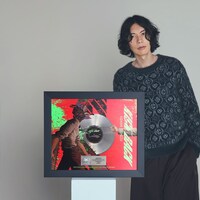 米津玄師「KICK BACK」アメリカレコード協会からプラチナ認定、日本語詞曲で初の快挙