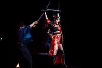 後ろからの攻撃を防御する桜木心菜。