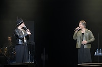 左からØMI、EXILE TAKAHIRO。