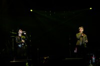 左からØMI、EXILE TAKAHIRO。