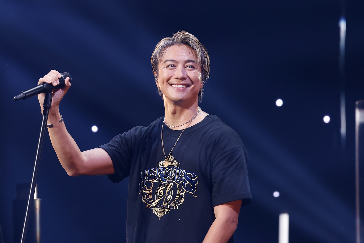 EXILE TAKAHIRO武道館ライブにØMIがサプライズ出演、スケジュールは1年前から確保していた