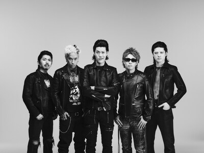 Paleduskと粗品（霜降り明星）