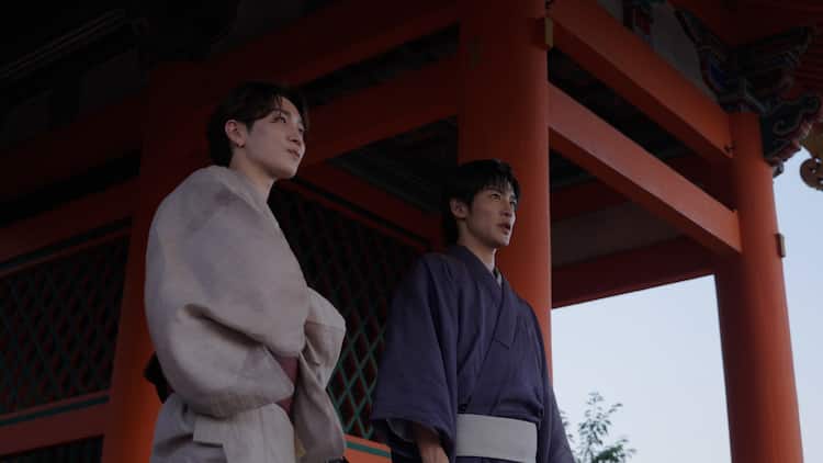 Snow Man渡辺翔太＆目黒蓮が着物で“オフモード”の京都旅「まだまだ見て 