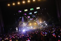 「LAWSON presents TrySail 10th Anniversary Tour 2025 “BestSail”」の様子。