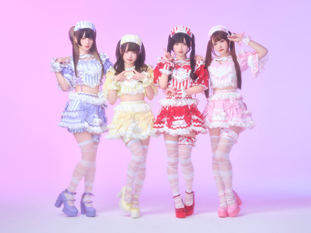 ゅるりんってしてみて。左から環やね、島村嬉唄、逃げ水あむ、チバゆな。