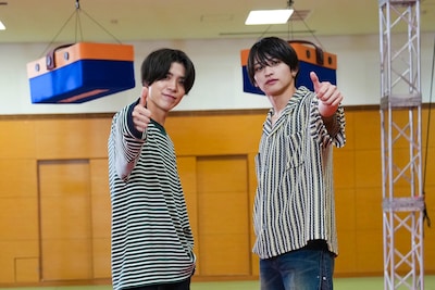 左から松島聡、猪俣周杜。 ©日本テレビ