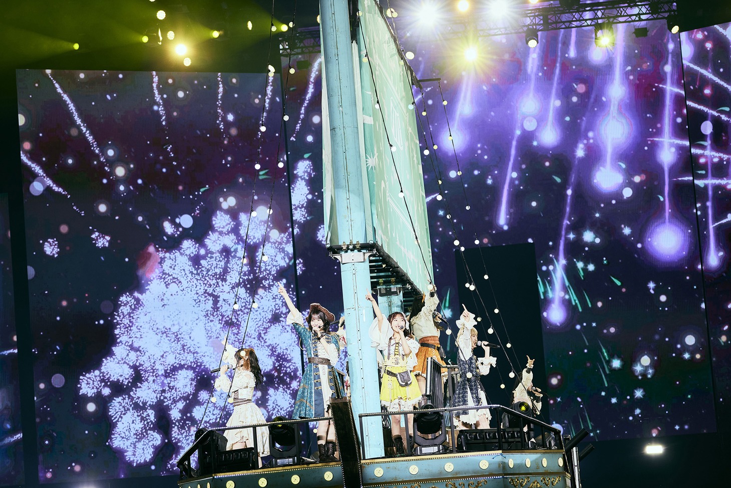 「≠ME 全国ツアー2025『We want to find “カフェ樂園”』」追加公演より。©YOANI/KING RECORDS