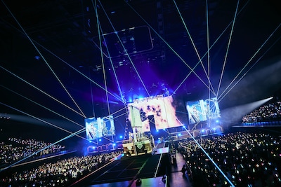 「≠ME 全国ツアー2025『We want to find “カフェ樂園”』」追加公演より。©YOANI/KING RECORDS