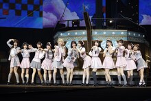 「≠ME 全国ツアー2025『We want to find “カフェ樂園”』」追加公演より。©YOANI/KING RECORDS