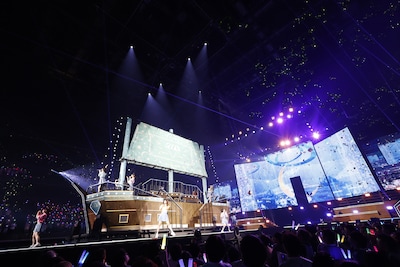 「≠ME 全国ツアー2025『We want to find “カフェ樂園”』」追加公演より。©YOANI/KING RECORDS