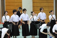 「なにわ×Aぇ!の超合体できるかな？」より「書道パフォーマンス×マーチングバンド」企画の様子。©カンテレ・フジテレビ