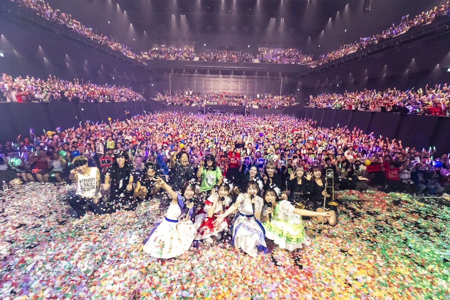 「TEAM SHACHI 最終SHOW～アイドルロード～：君のココロの伝説になりたい！」の様子。（撮影：笹森健一）